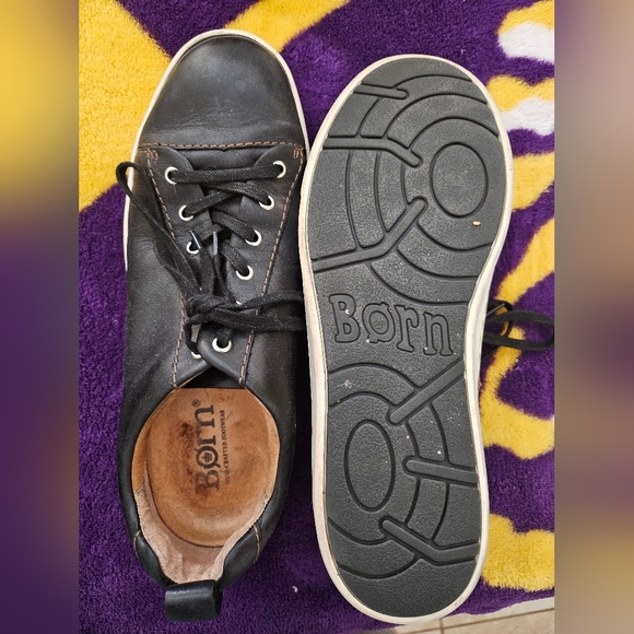 Men's Born size 9M shoes - Picture 2 of 5
